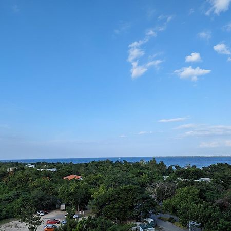 Dominiks Stylish Resort Gem Ocean View Pool Queen Bed At Tambuli 8 Floor Fast Wifi Lapu-Lapu City Bagian luar foto