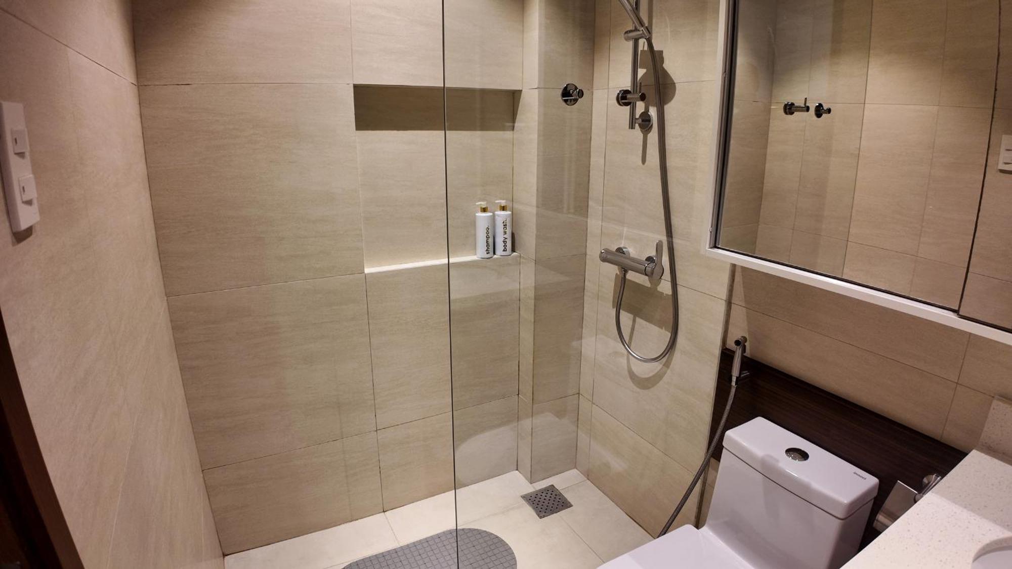 Dominiks Stylish Resort Gem Ocean View Pool Queen Bed At Tambuli 8 Floor Fast Wifi Lapu-Lapu City Bagian luar foto
