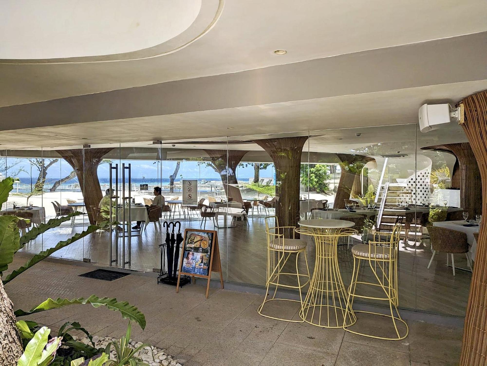 Dominiks Stylish Resort Gem Ocean View Pool Queen Bed At Tambuli 8 Floor Fast Wifi Lapu-Lapu City Bagian luar foto