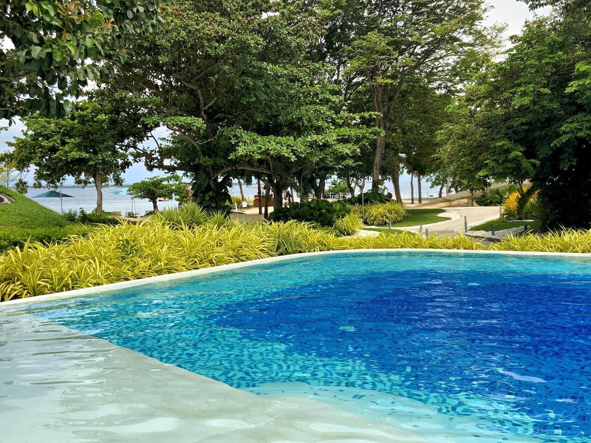 Dominiks Stylish Resort Gem Ocean View Pool Queen Bed At Tambuli 8 Floor Fast Wifi Lapu-Lapu City Bagian luar foto